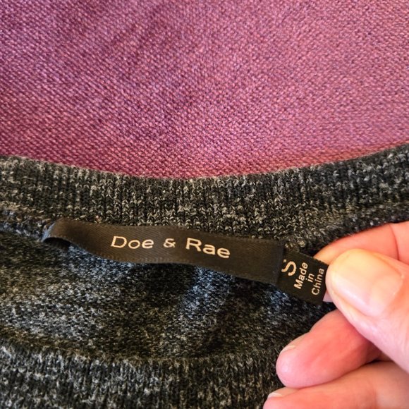 Boutique Doe & Rae Sweater, Sz S - Picture 5 of 8